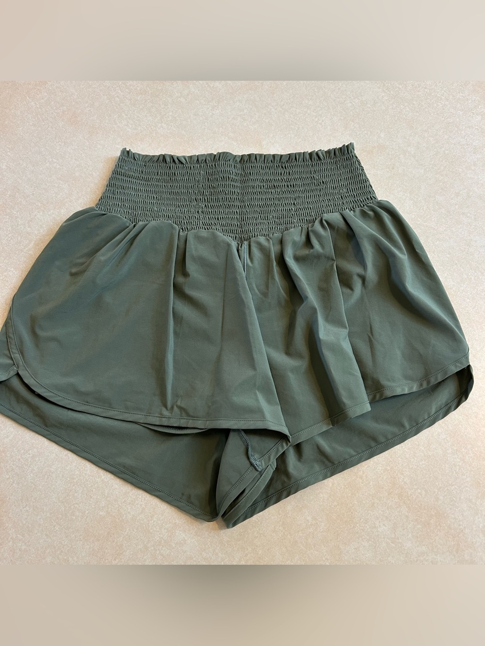 Offline by Aerie Smocked Running Short - large - olive high waist